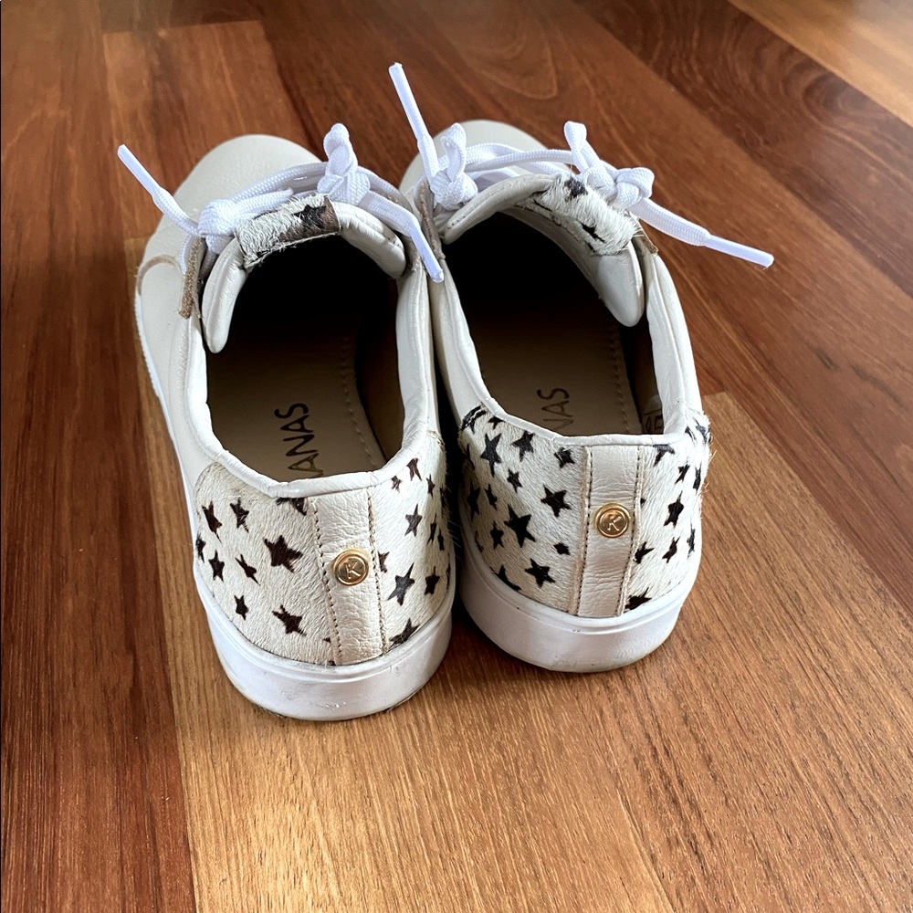 Kaanas star sneakers